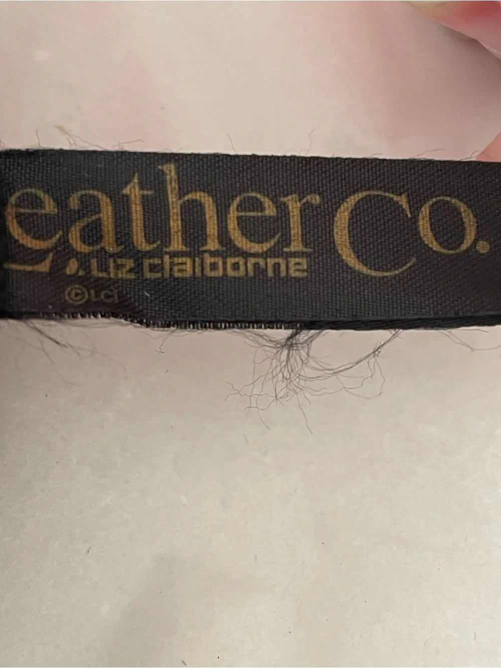 Vintage Liz Claiborne x Leather Company Leather Crossbody Bucket Bag